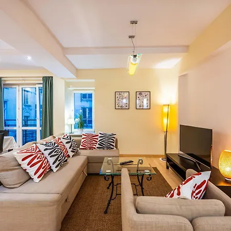 And Specious Two Bedrooms In The Old Town קרקוב