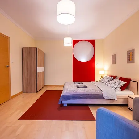 And Specious Two Bedrooms In The Old Town קרקוב
