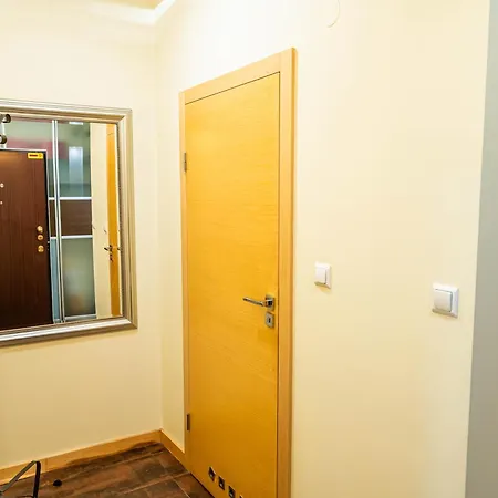 And Specious Two Bedrooms In The Old Town דירה קרקוב