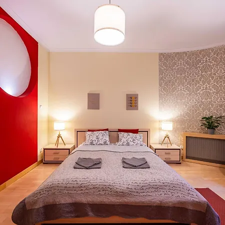 And Specious Two Bedrooms In The Old Town * קרקוב
