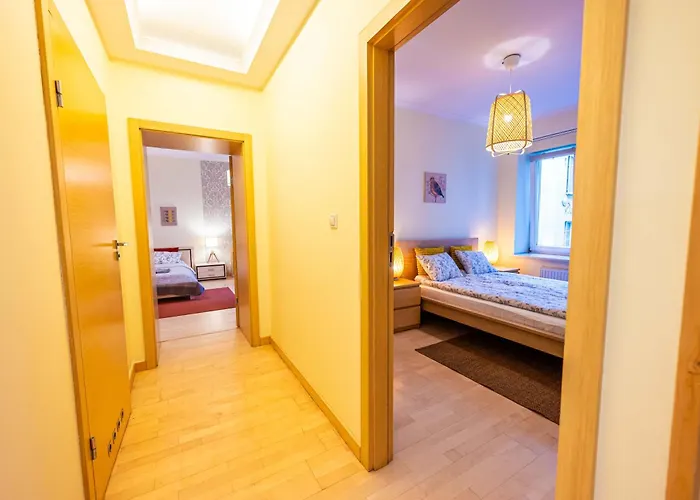 And Specious Two Bedrooms In The Old Town Appartement *