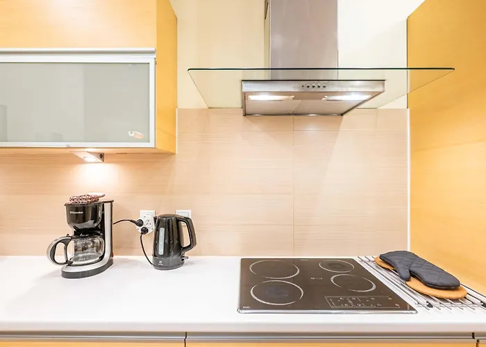 And Specious Two Bedrooms In The Old Town Appartement *