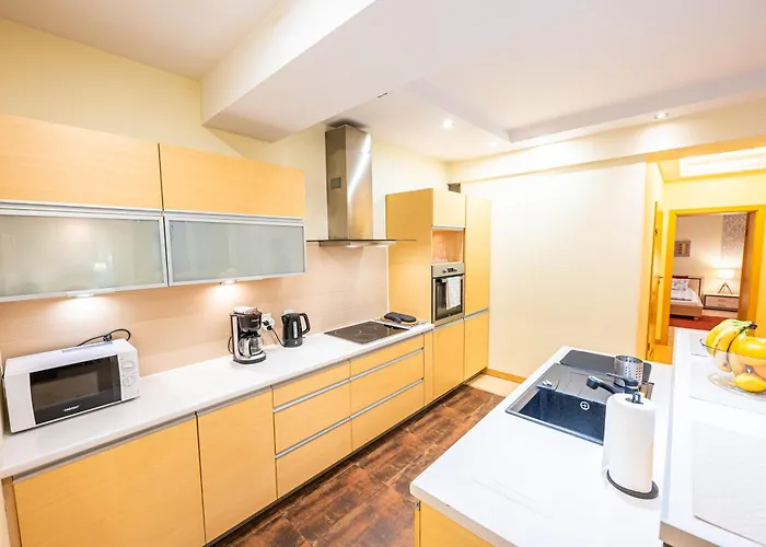 And Specious Two Bedrooms In The Old Town Cracovie