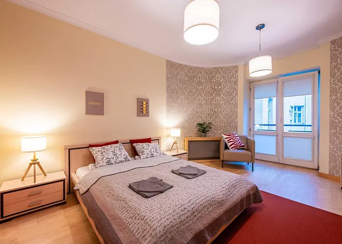 Appartement And Specious Two Bedrooms In The Old Town