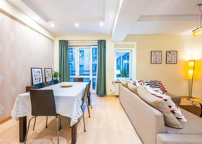 And Specious Two Bedrooms In The Old Town Appartement Cracovie