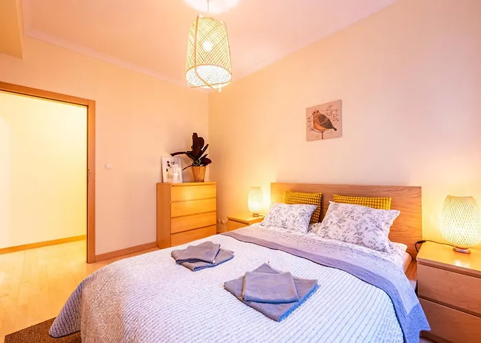 And Specious Two Bedrooms In The Old Town Appartement *