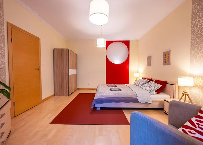 And Specious Two Bedrooms In The Old Town Cracovie