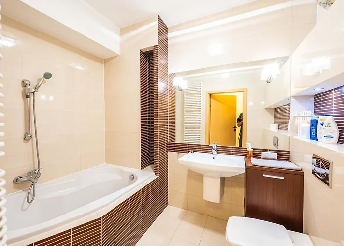 Appartement And Specious Two Bedrooms In The Old Town